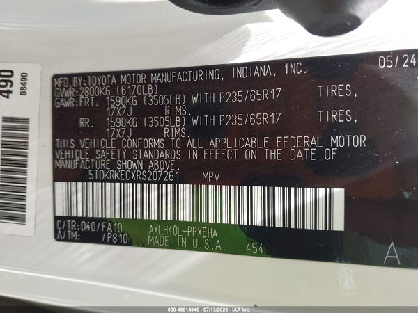 2024 TOYOTA SIENNA LE — I9