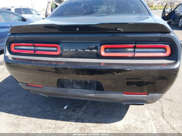 2018 DODGE CHALLENGER SXT