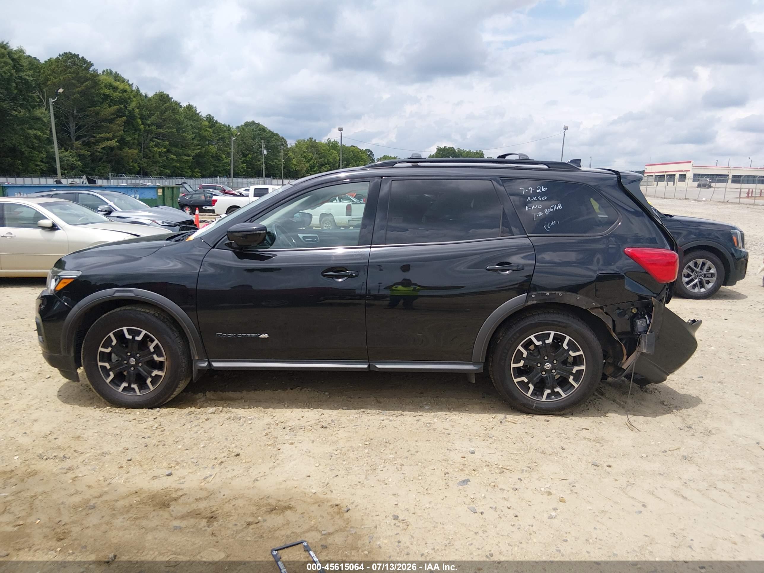 2020 NISSAN PATHFINDER SL 2WD