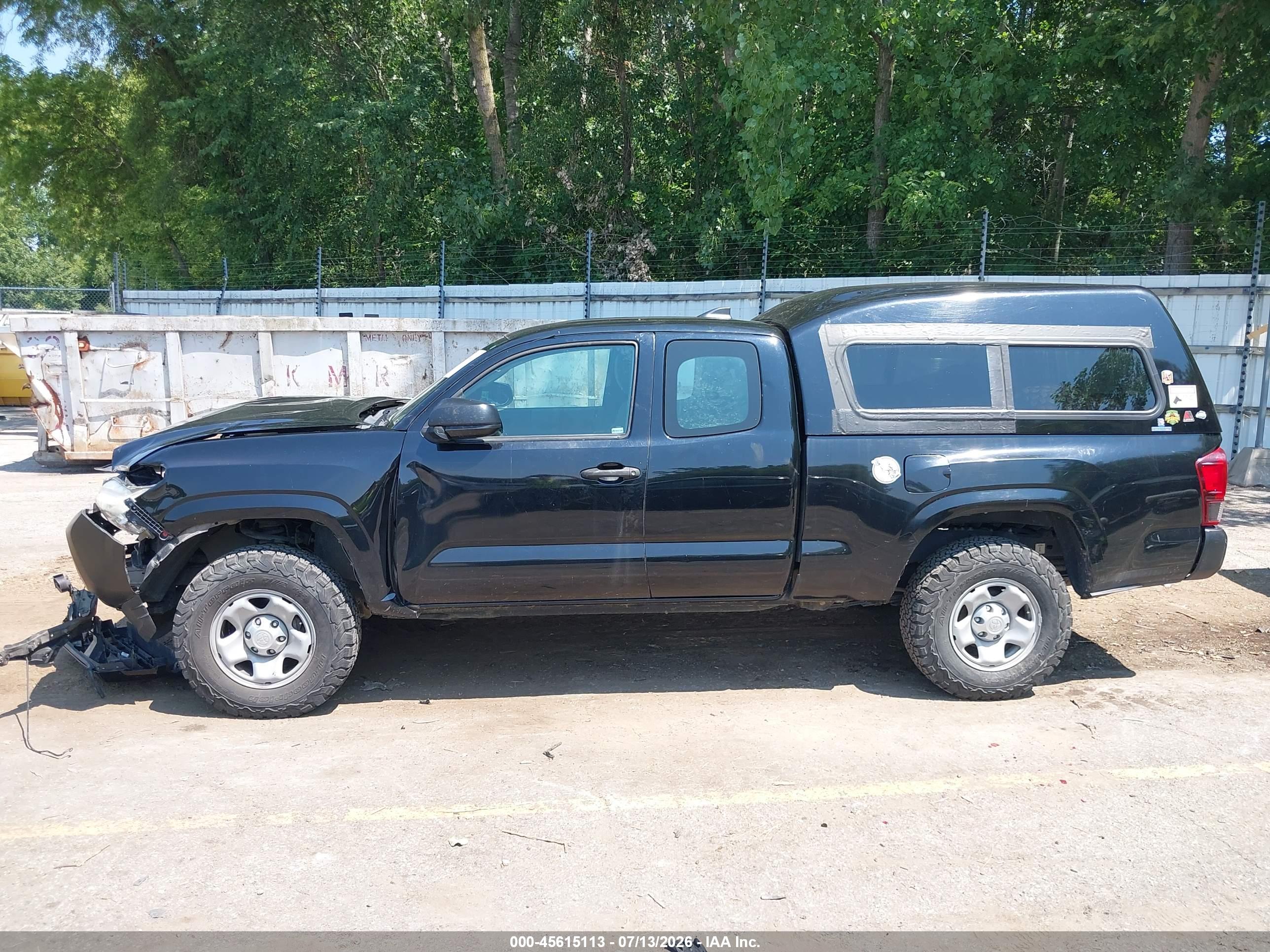2018 TOYOTA TACOMA SR