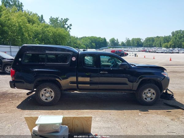 2018 TOYOTA TACOMA SR