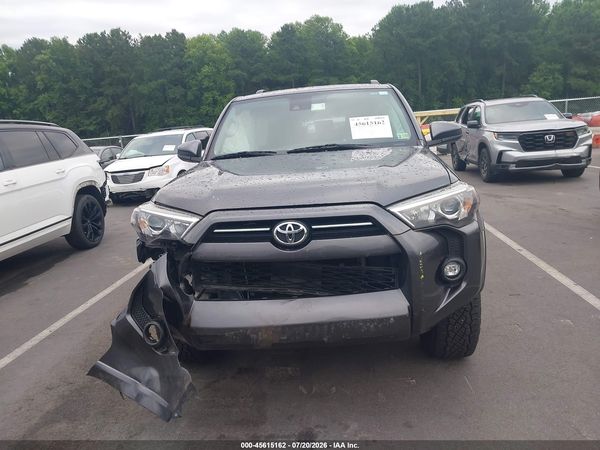 2022 TOYOTA 4RUNNER SR5