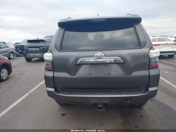 2022 TOYOTA 4RUNNER SR5