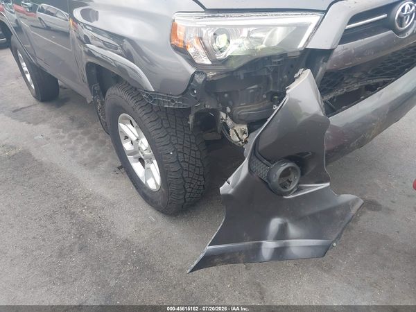 2022 TOYOTA 4RUNNER SR5