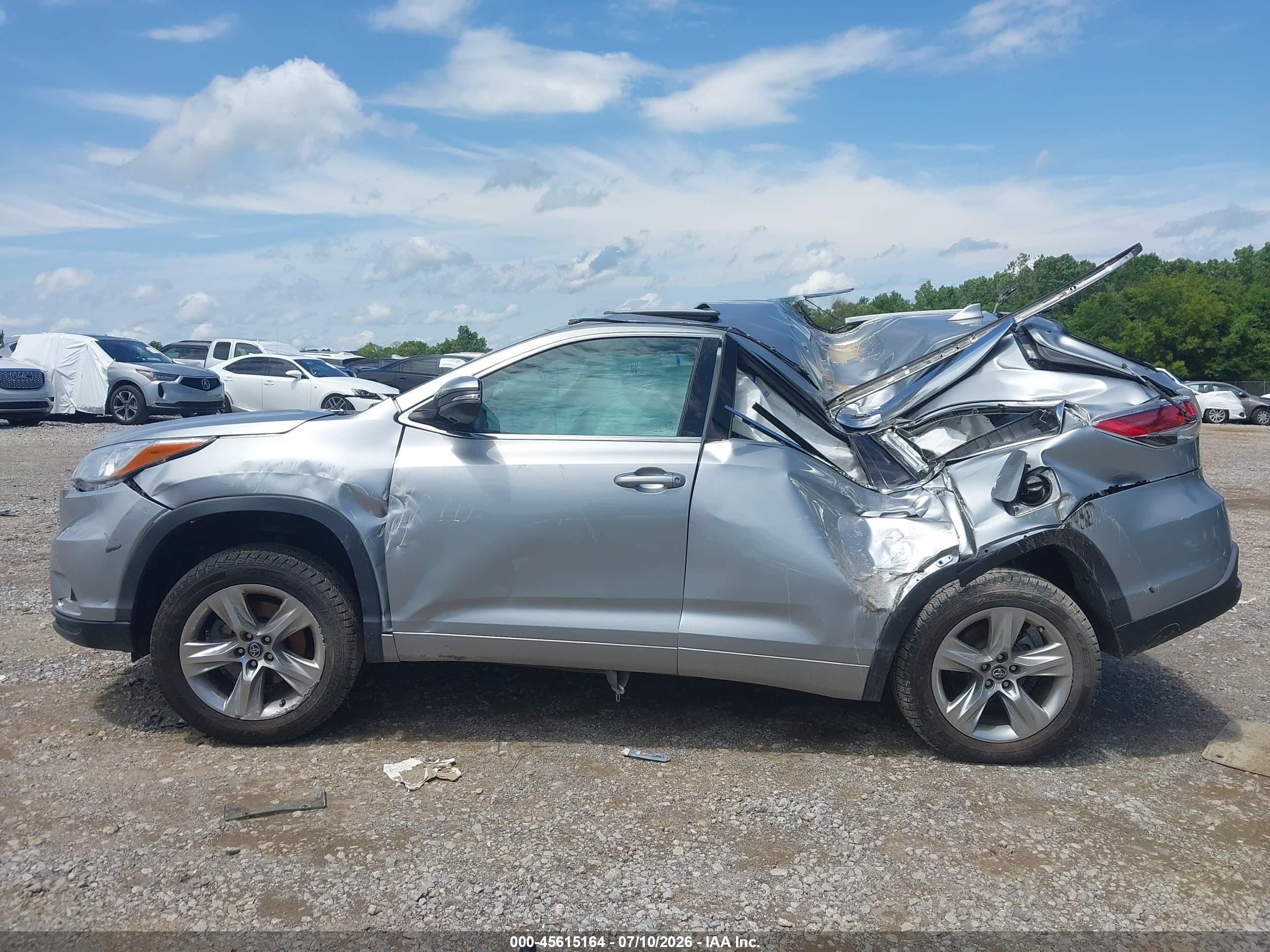 2016 TOYOTA HIGHLANDER LIMITED V6