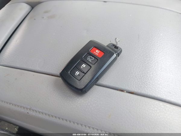 2016 TOYOTA HIGHLANDER LIMITED V6