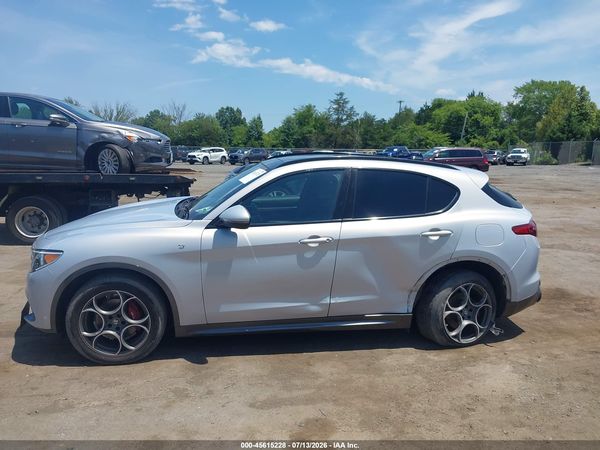 2022 ALFA ROMEO STELVIO TI AWD