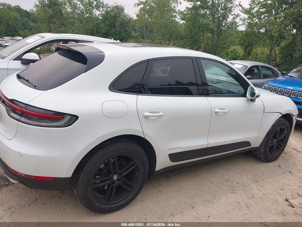 2020 PORSCHE MACAN
