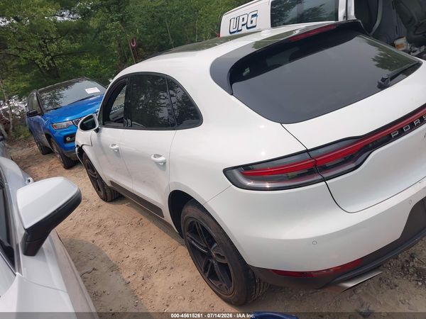 2020 PORSCHE MACAN