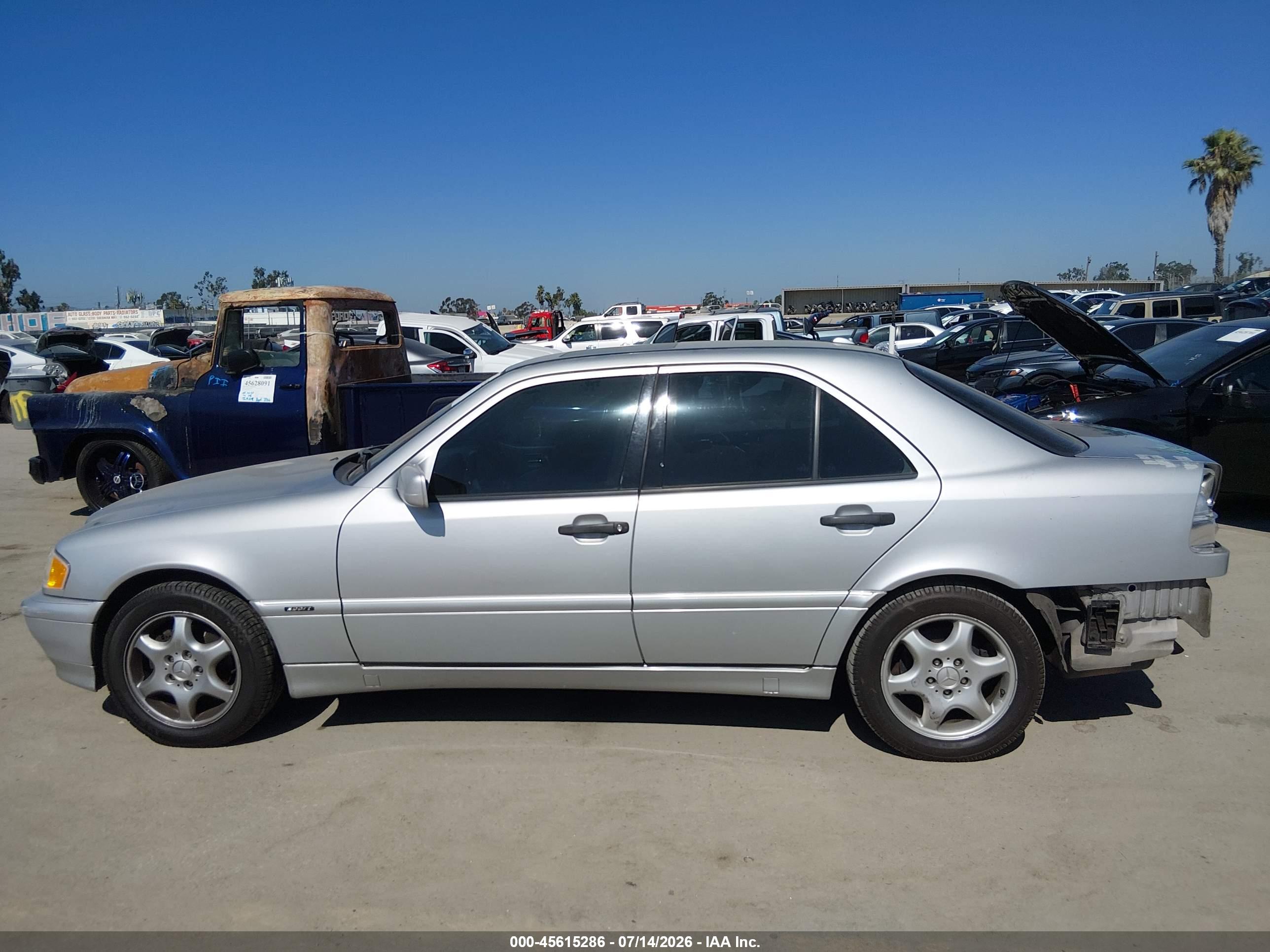2000 MERCEDES-BENZ C 230 C230