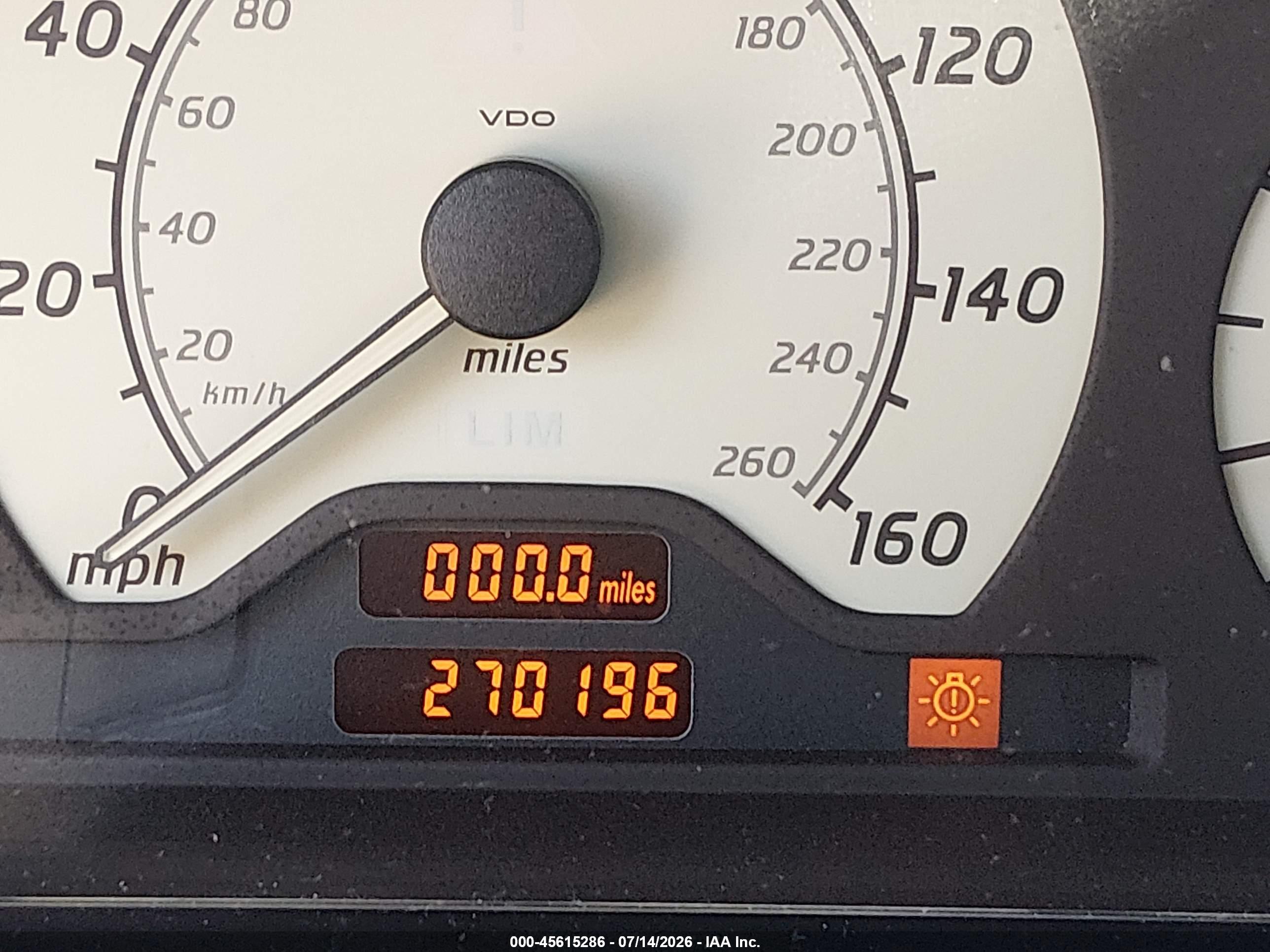 2000 MERCEDES-BENZ C 230 C230