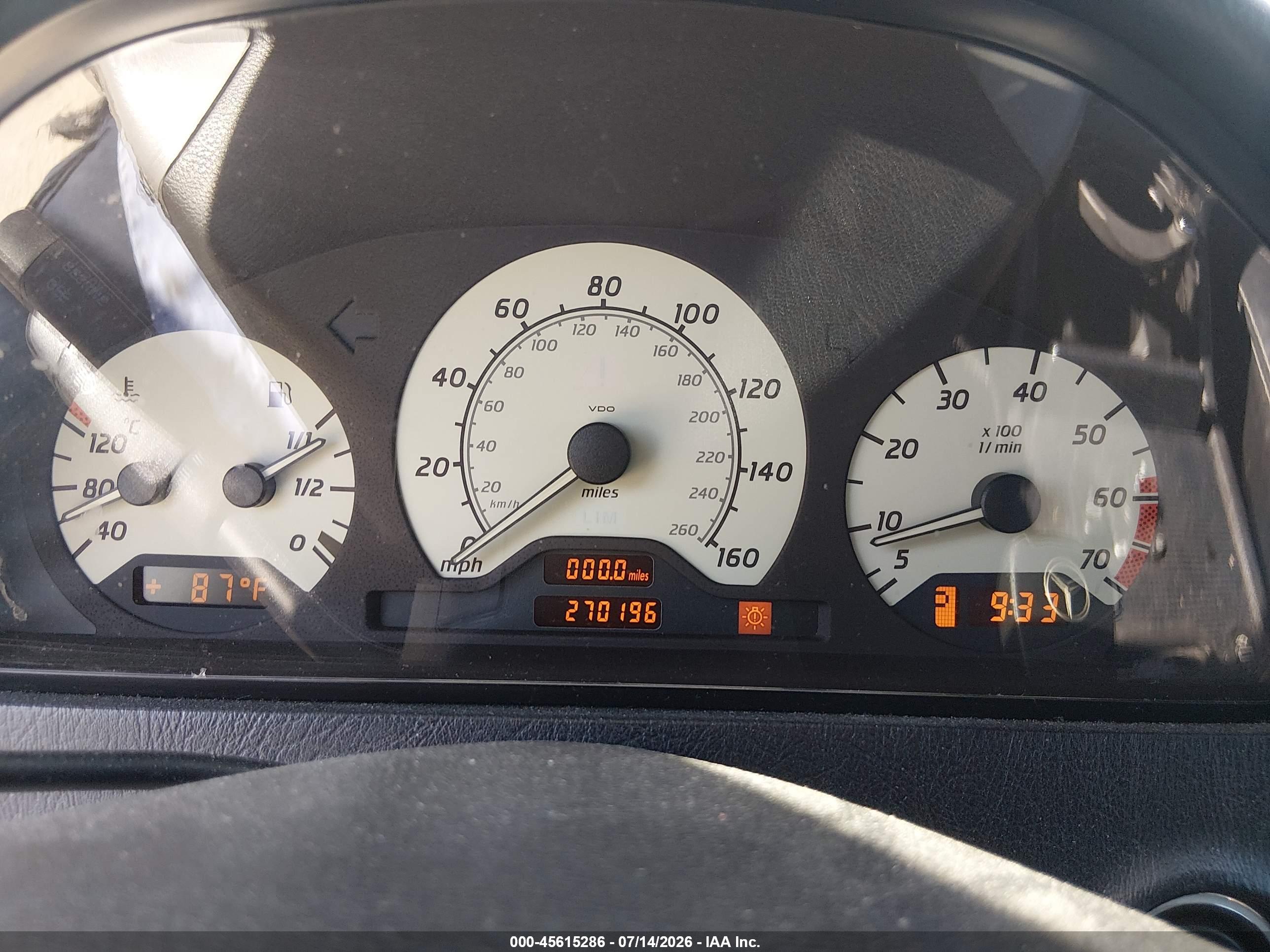 2000 MERCEDES-BENZ C 230 C230