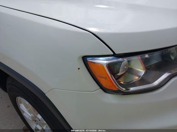 2019 JEEP GRAND CHEROKEE LAREDO E 4X4