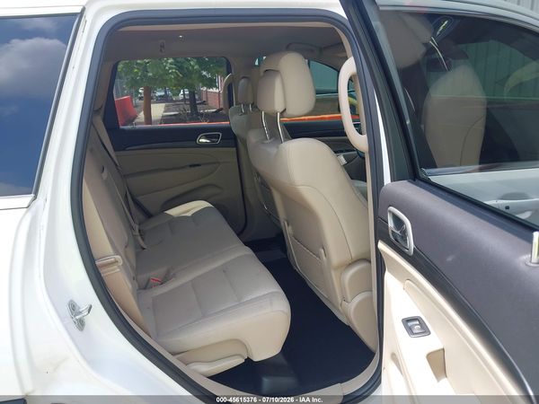 2019 JEEP GRAND CHEROKEE LAREDO E 4X4