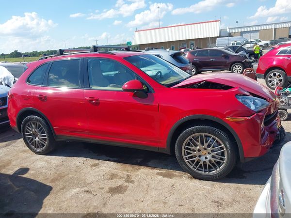 2013 PORSCHE CAYENNE