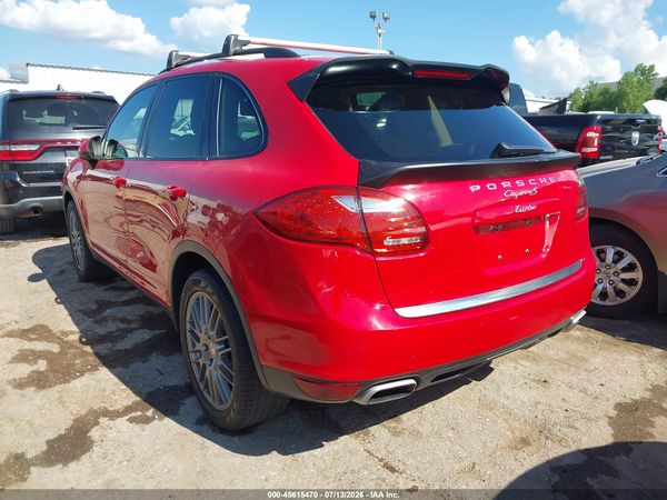2013 PORSCHE CAYENNE