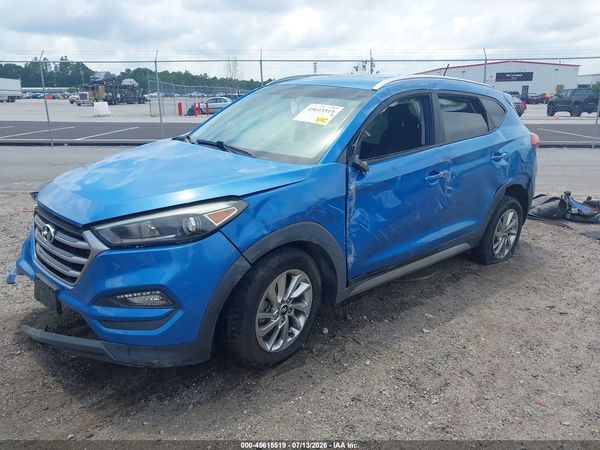2017 HYUNDAI TUCSON SE
