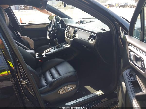 2015 PORSCHE MACAN TURBO