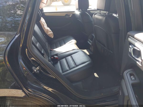 2015 PORSCHE MACAN TURBO