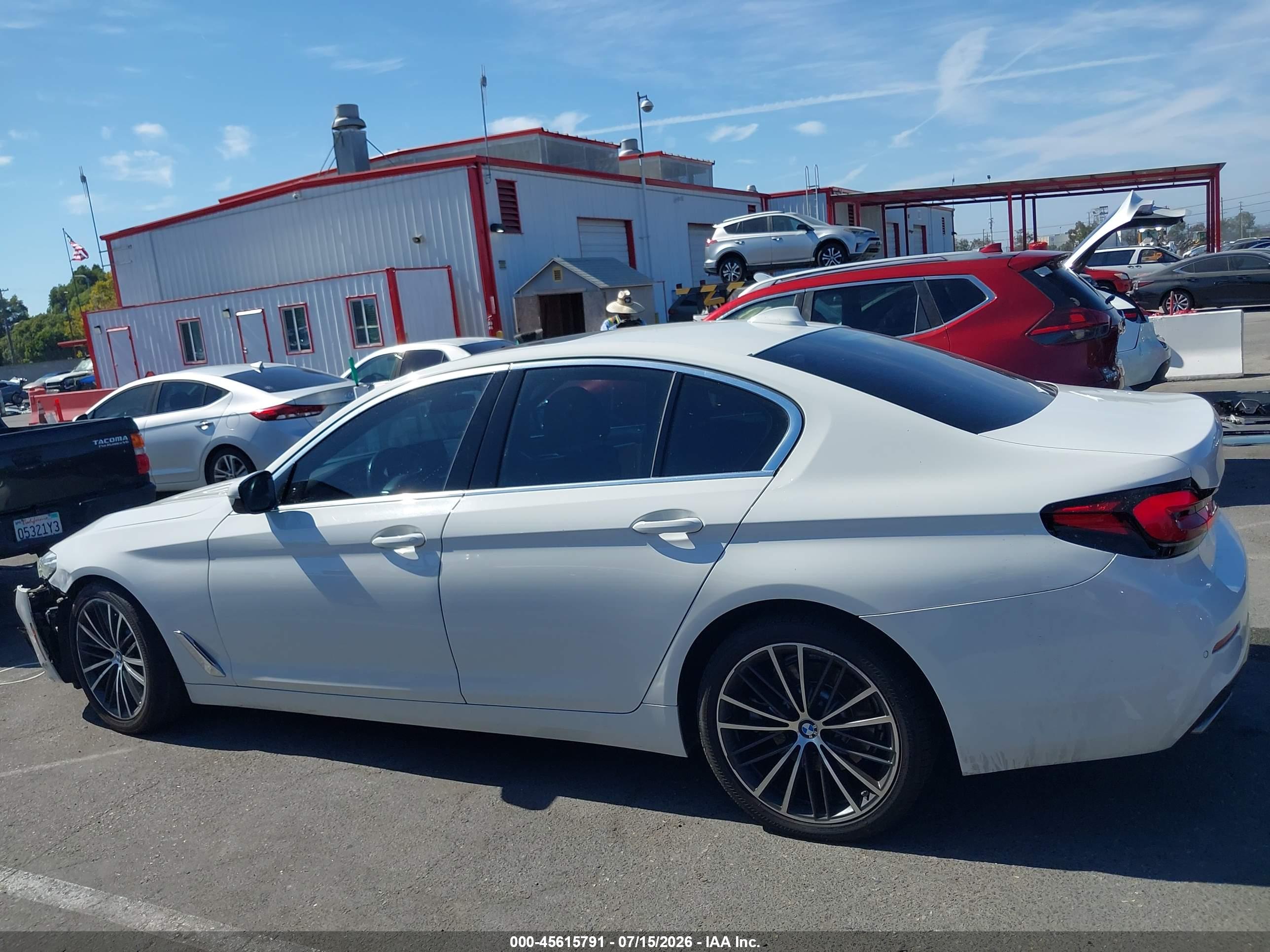 2021 BMW 530I