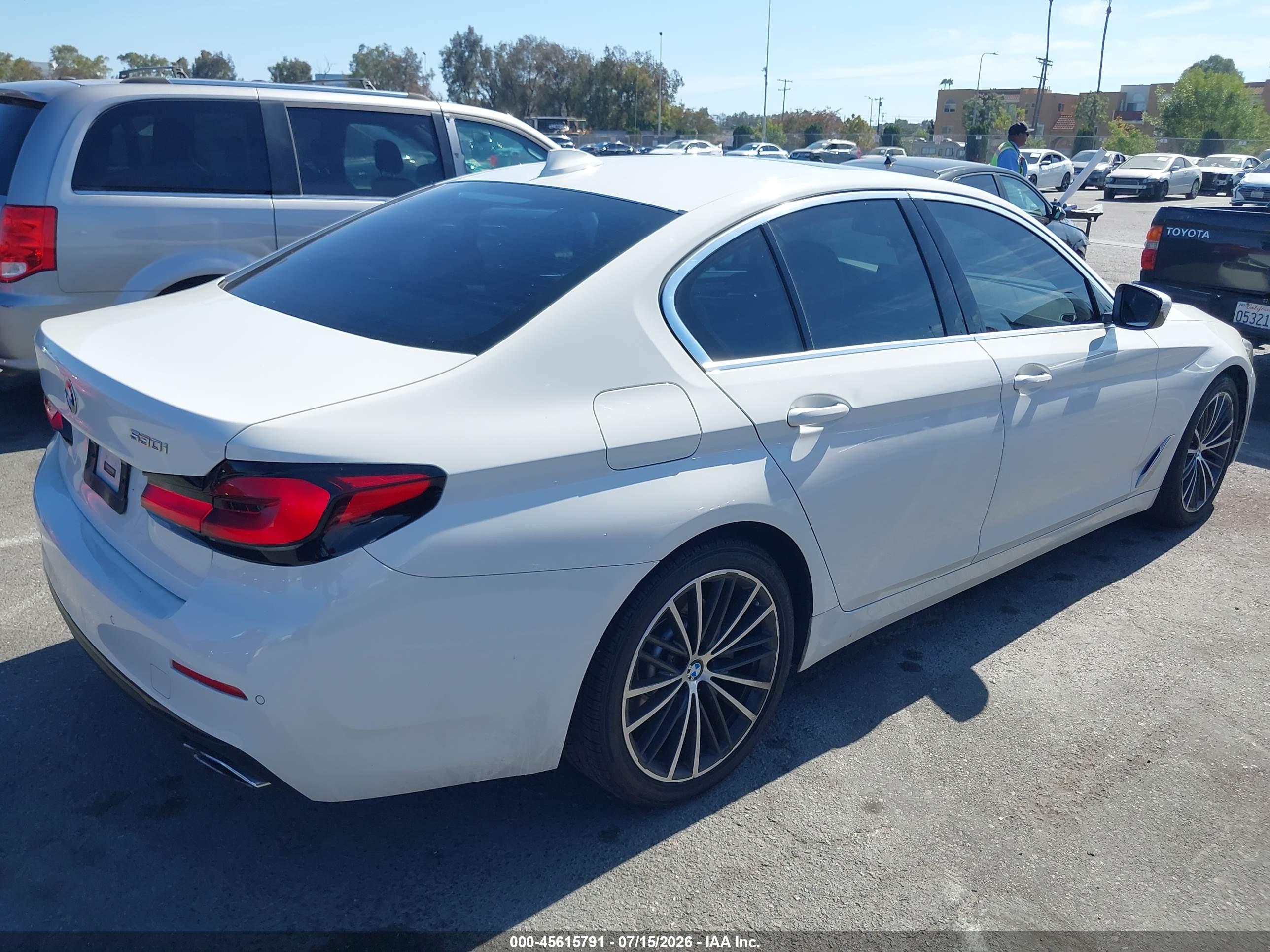 2021 BMW 530I