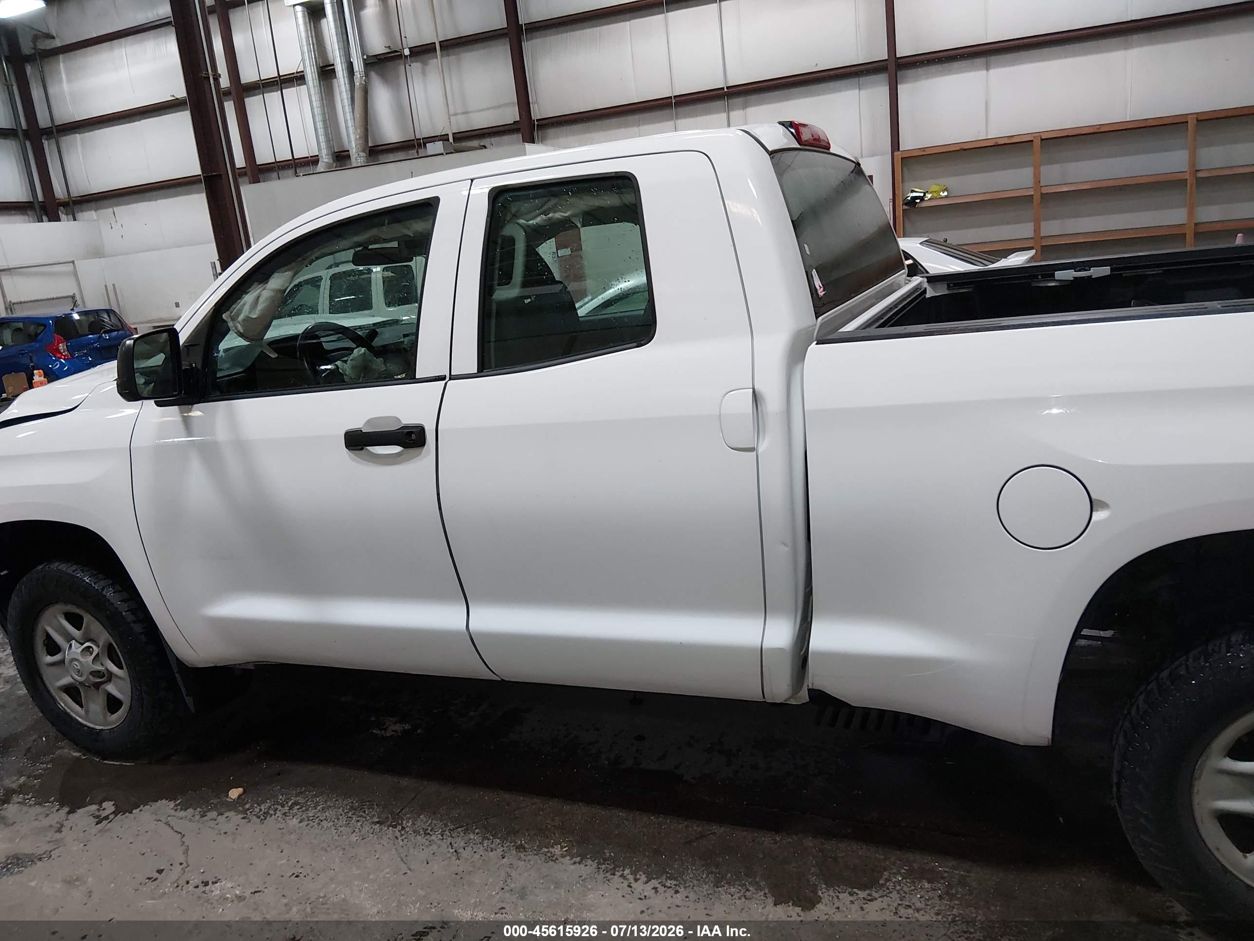 2016 TOYOTA TUNDRA SR 4.6L V8