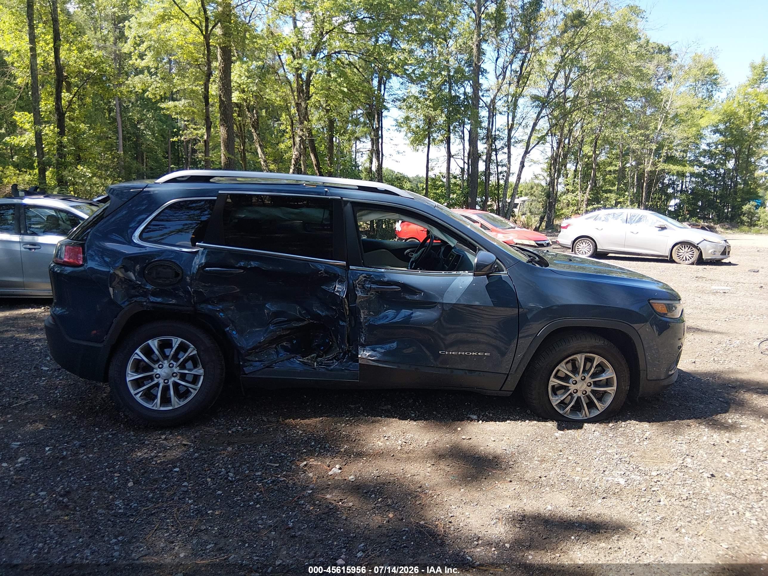 2021 JEEP CHEROKEE LATITUDE LUX FWD