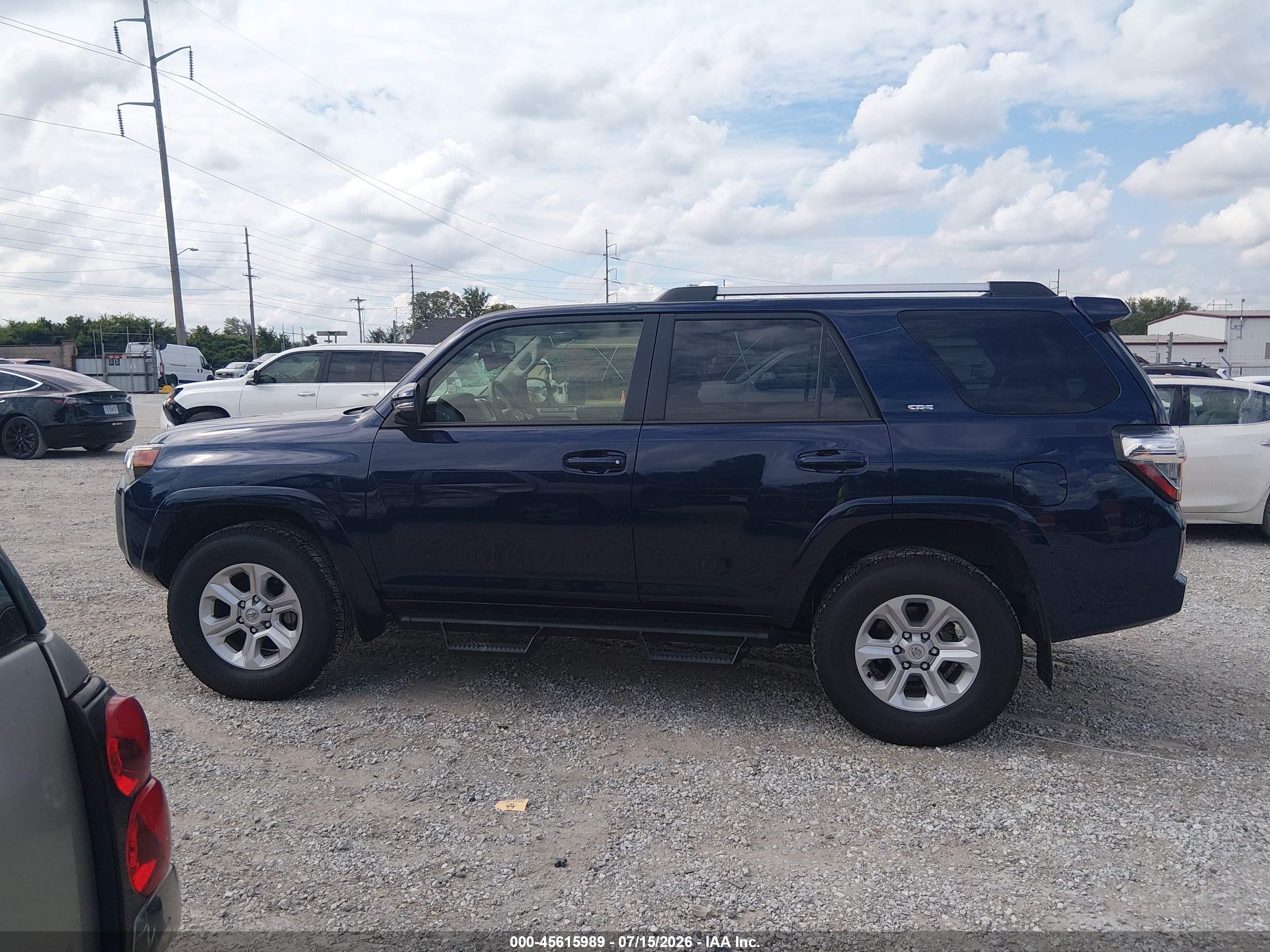 2024 TOYOTA 4RUNNER SR5 PREMIUM