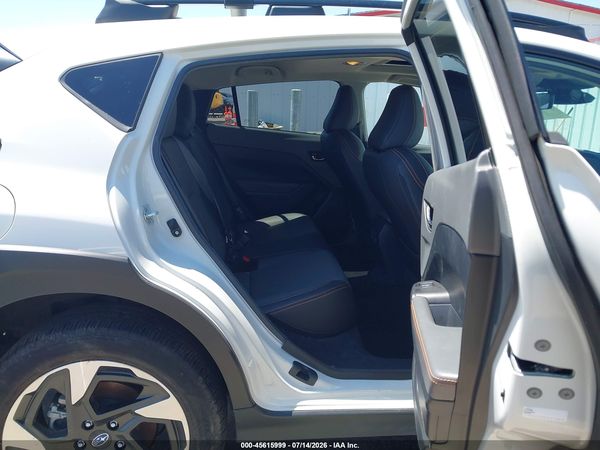 2024 SUBARU CROSSTREK LIMITED — I8