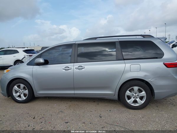 2016 TOYOTA SIENNA LE 8 PASSENGER