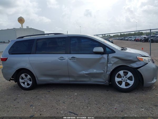 2016 TOYOTA SIENNA LE 8 PASSENGER