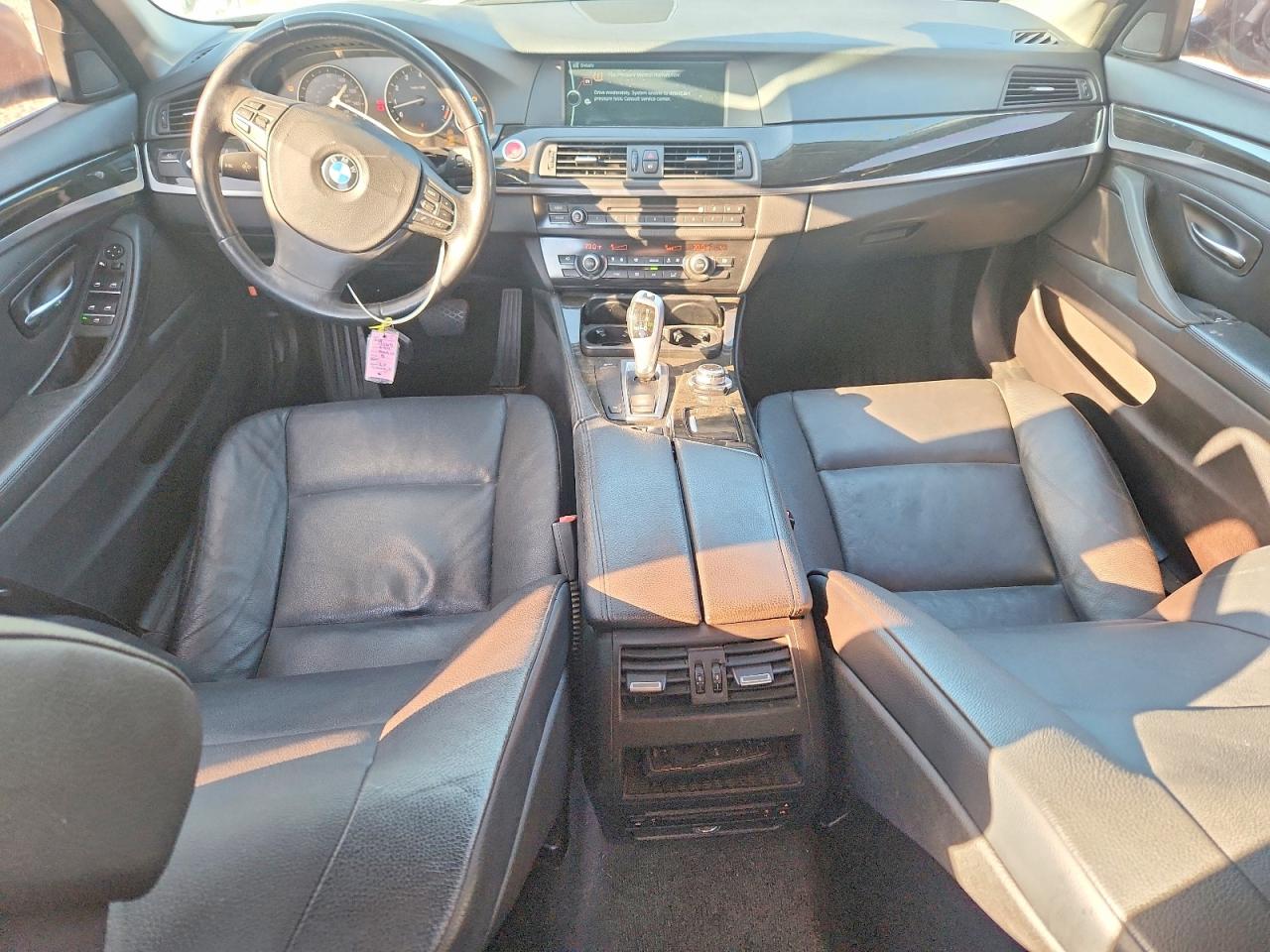 2011 BMW 528