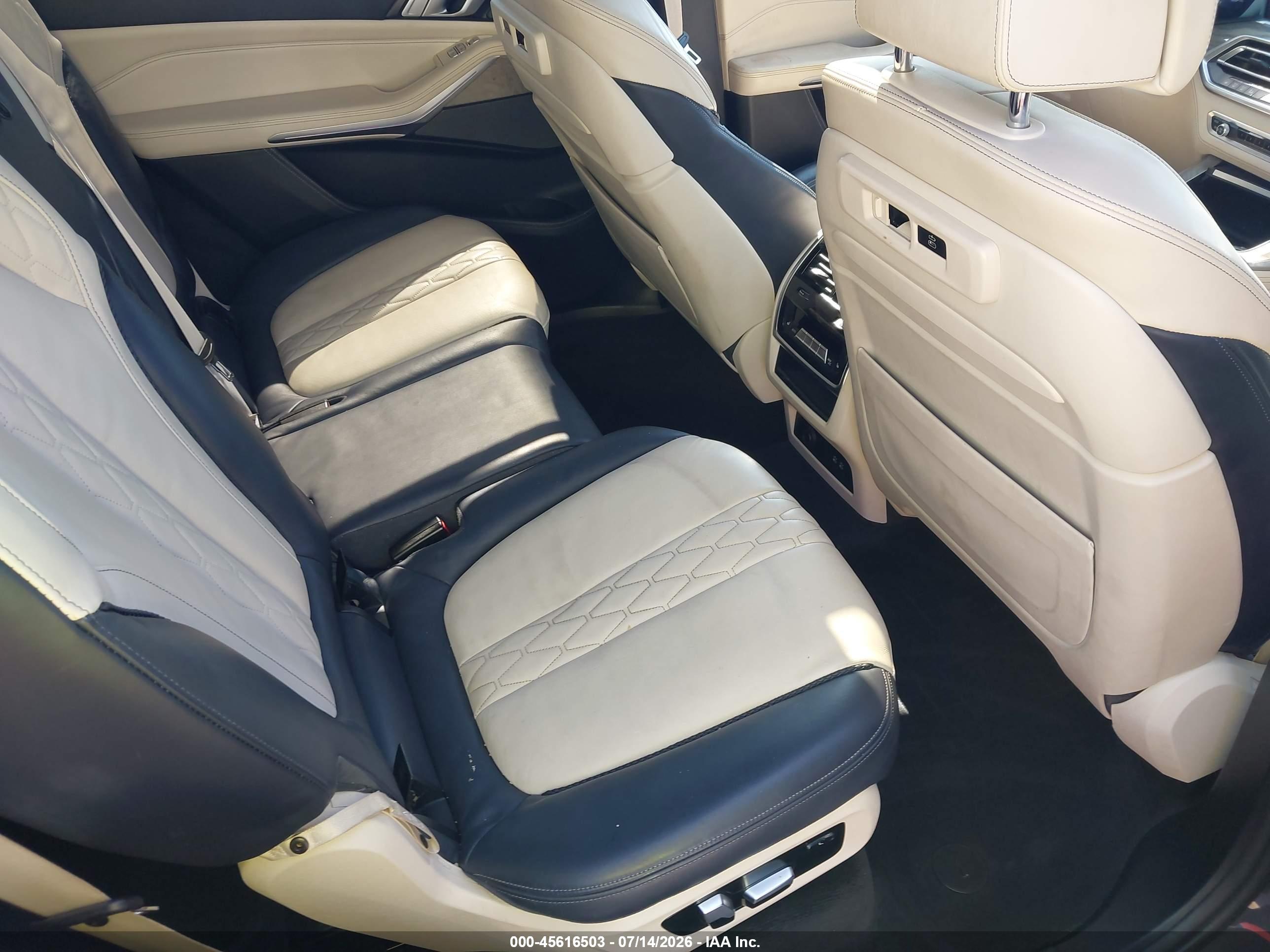 2019 BMW X7 XDRIVE50I