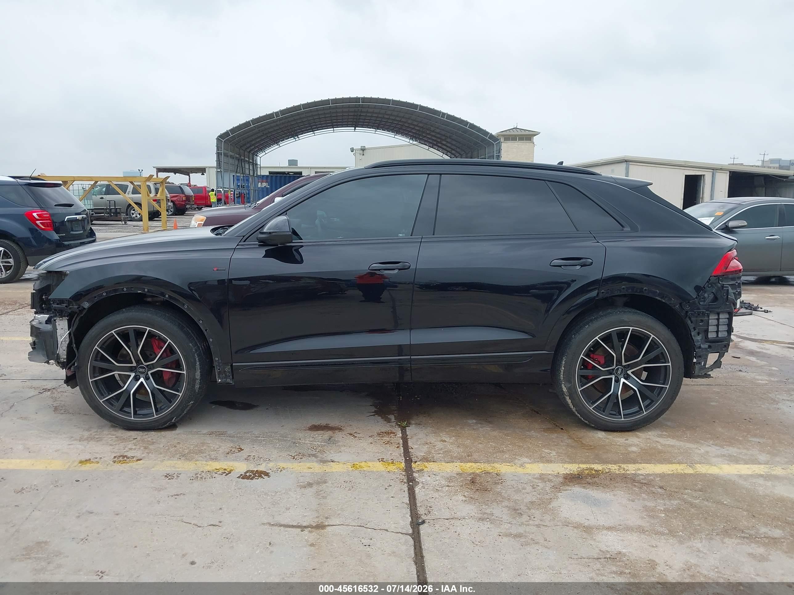 2021 AUDI Q8