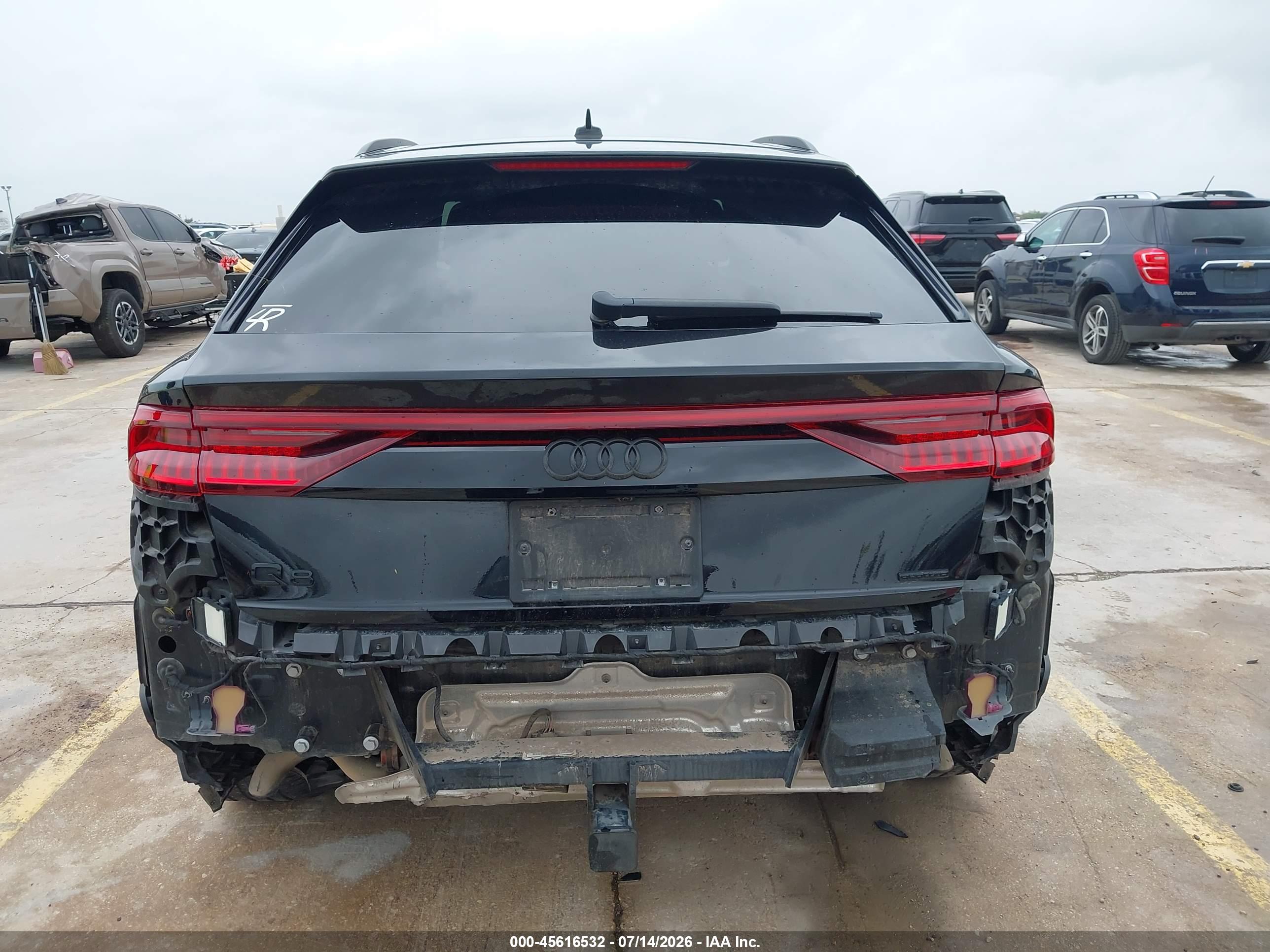2021 AUDI Q8
