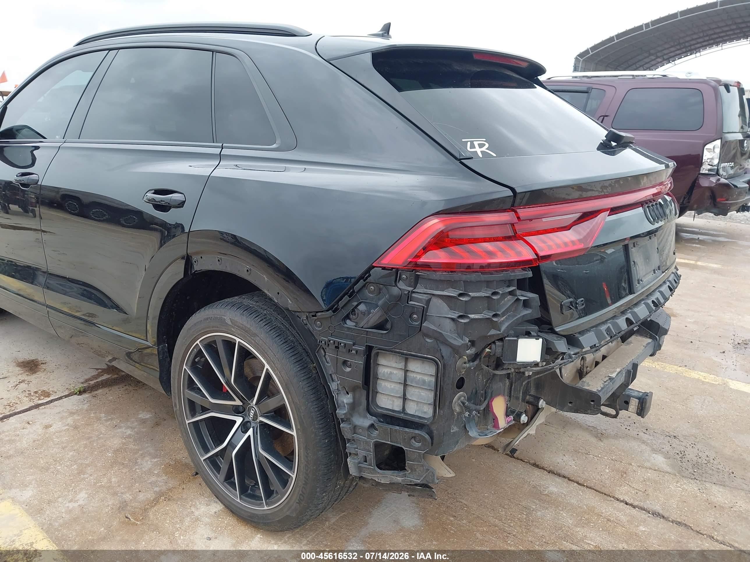 2021 AUDI Q8
