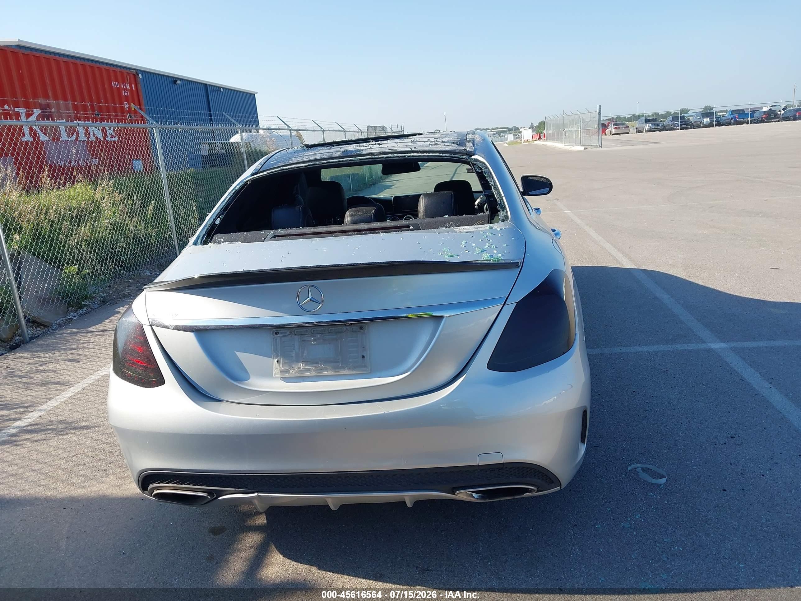 2015 MERCEDES-BENZ C 300 SPORT