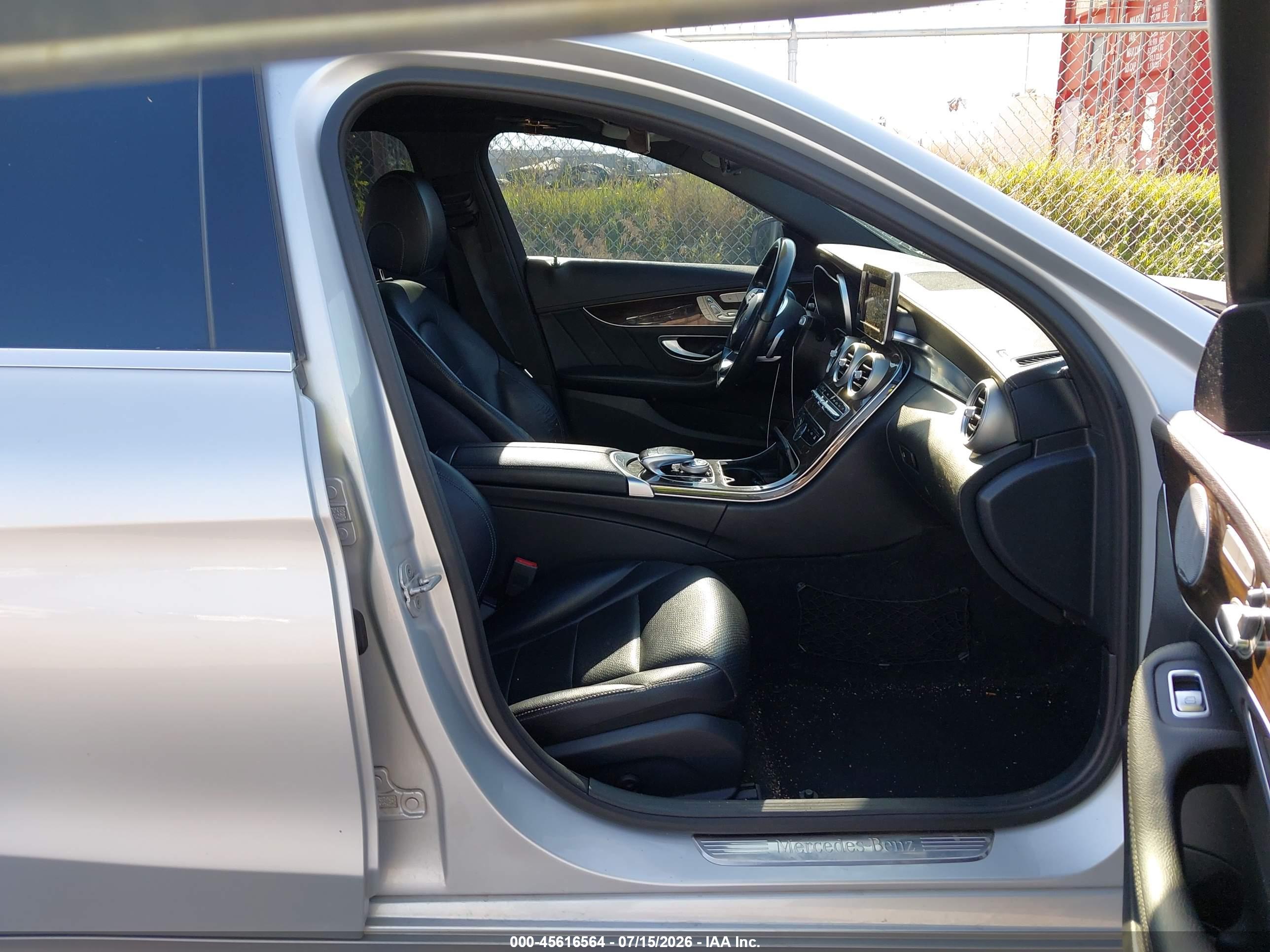 2015 MERCEDES-BENZ C 300 SPORT