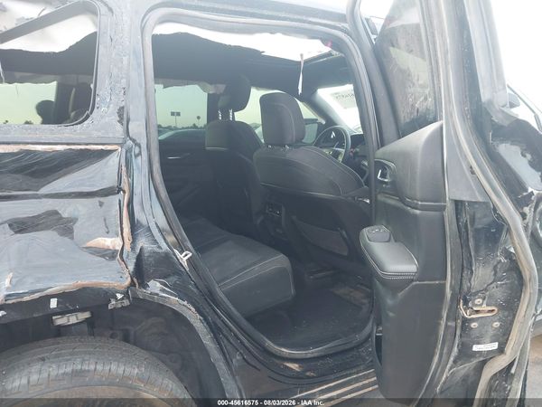 2025 JEEP GRAND CHEROKEE LAREDO X 4X2