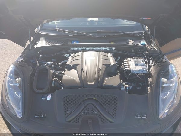 2026 PORSCHE MACAN GTS