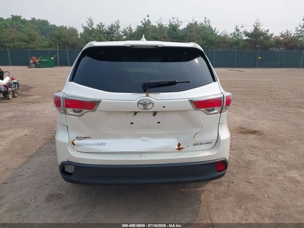 2016 TOYOTA HIGHLANDER XLE V6