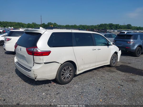 2020 TOYOTA SIENNA — I4