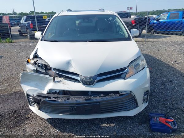 2020 TOYOTA SIENNA XLE — I115