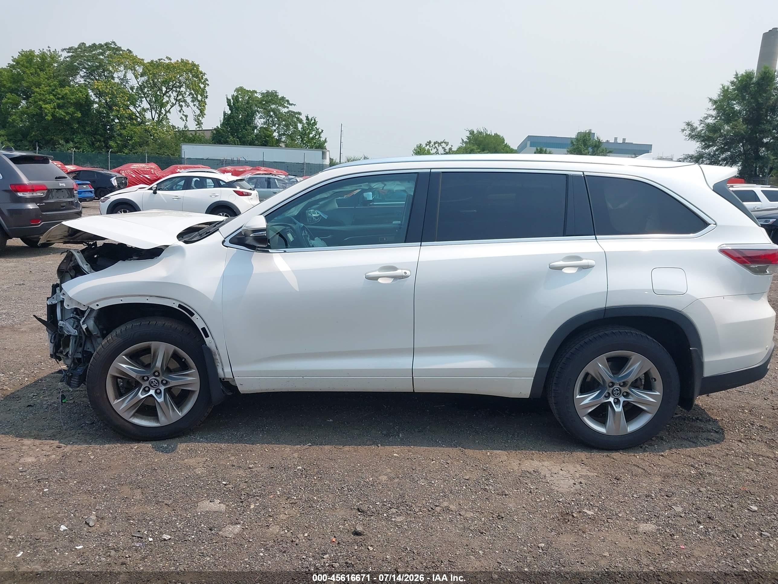2016 TOYOTA HIGHLANDER LIMITED V6