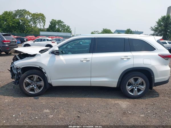 2016 TOYOTA HIGHLANDER LIMITED V6