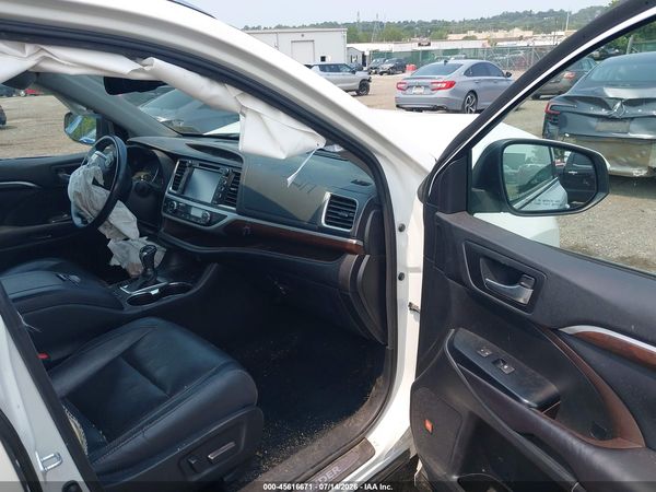 2016 TOYOTA HIGHLANDER LIMITED V6