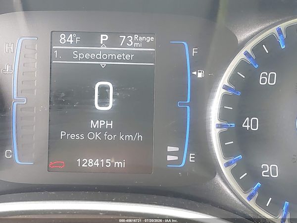 2020 CHRYSLER VOYAGER LXI
