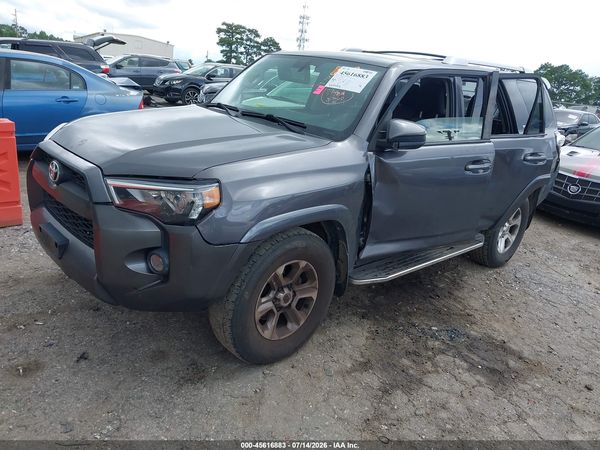 2017 TOYOTA 4RUNNER SR5