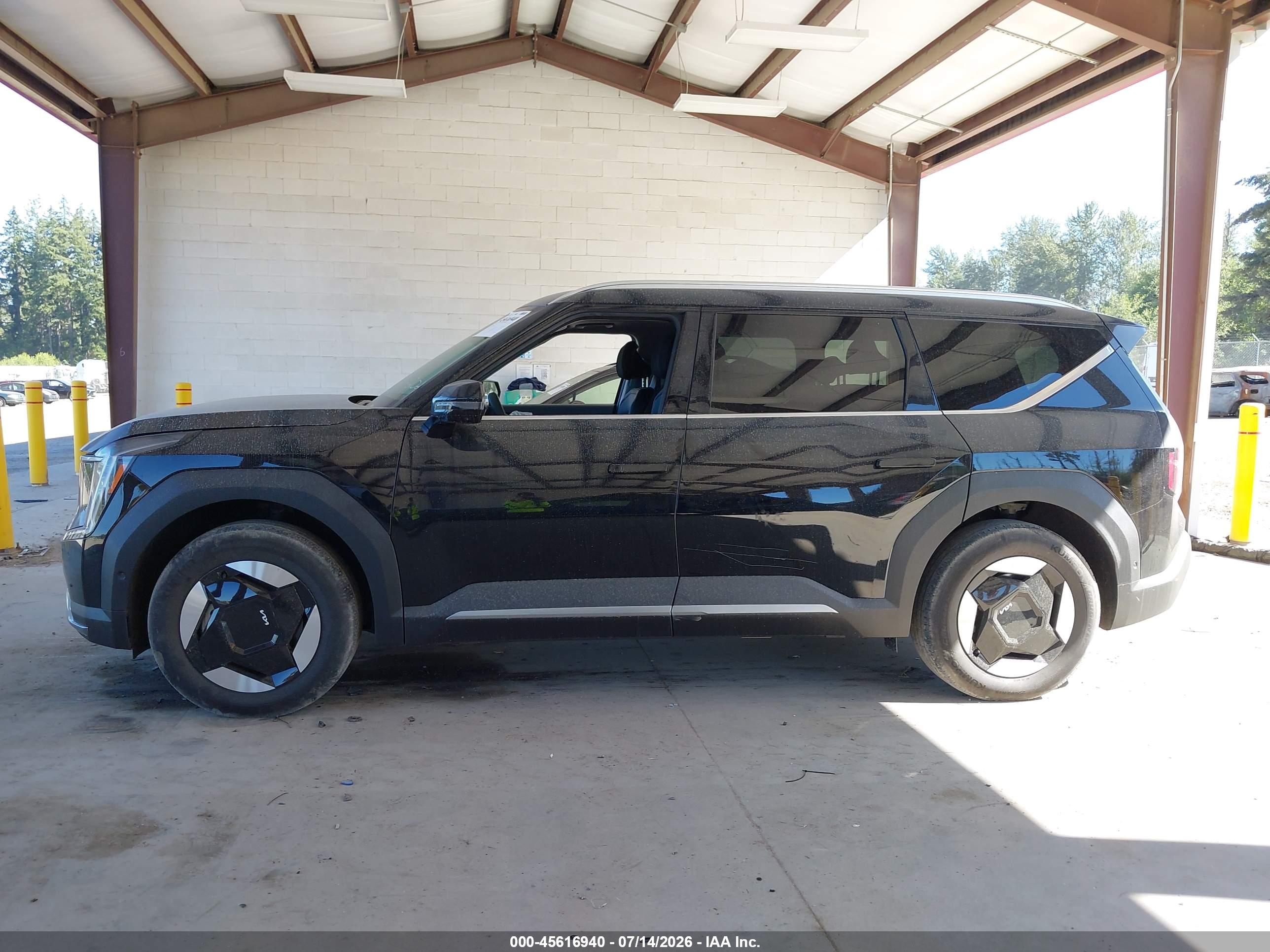 2026 KIA EV9 WIND