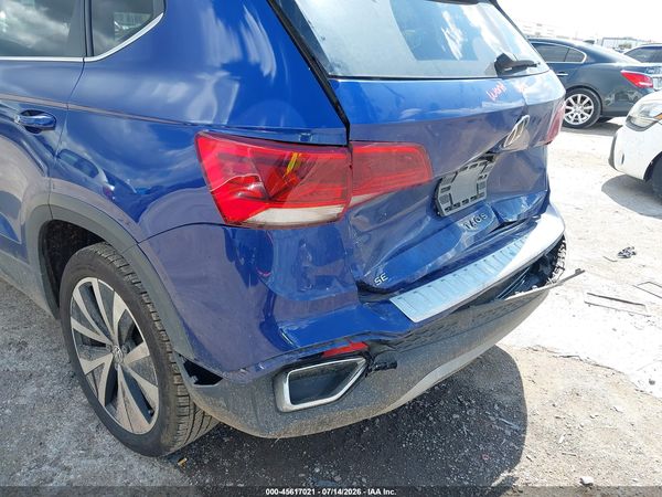 2022 VOLKSWAGEN TAOS 1.5T SE — I6